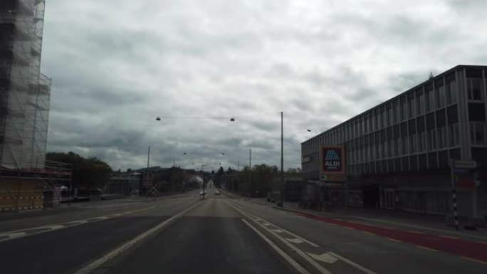 COVID大流行时期伯尔尼市的FPV视图