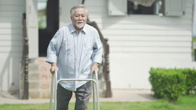 老年人在隔离和社交距离期间的锻炼