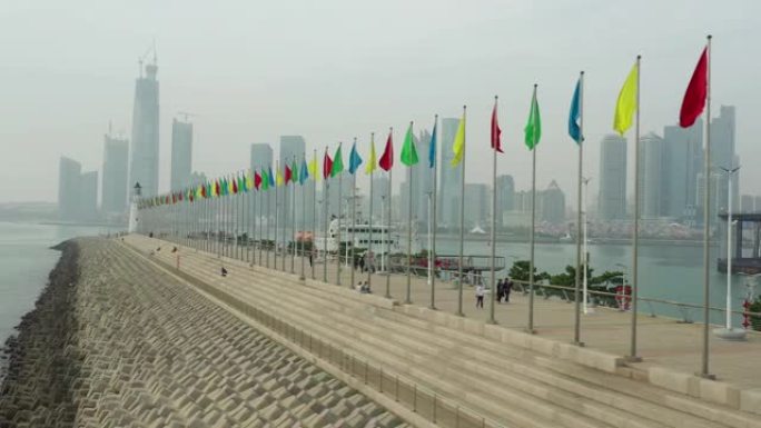 晴天青岛城市湾建设著名的光屋步行码头空中全景4k中国