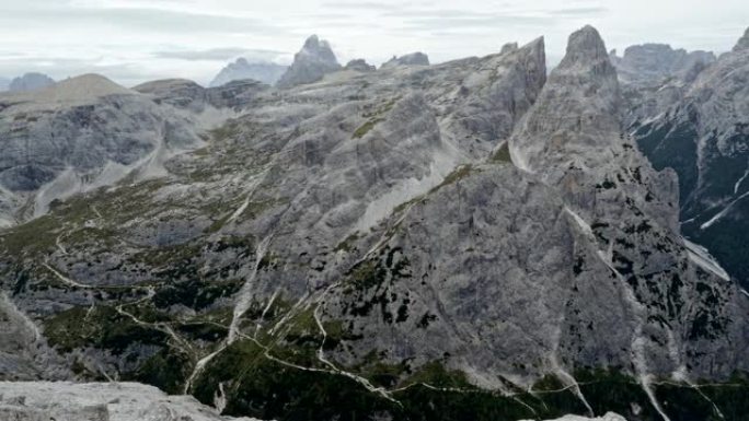 意大利南蒂罗尔著名的via ferrata Alpinisteig和Sexten Dolomites