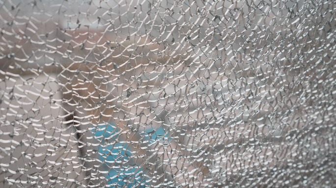 4K高层住宅自然碎裂的外墙玻璃空镜
