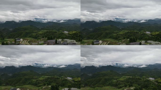 延时摄影：航拍山中的云雾和村落