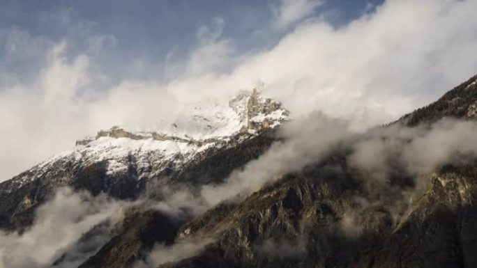 马蒂尼附近的穆维兰大查瓦拉德山的延时