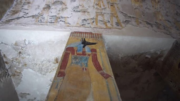 帝王谷Tausert和Setnakht Anubis墓内的神插图和象形文字蓝色和黄色