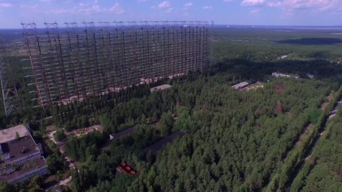 杜加-苏联超视距雷达系统或俄罗斯啄木鸟的鸟瞰图。乌克兰。