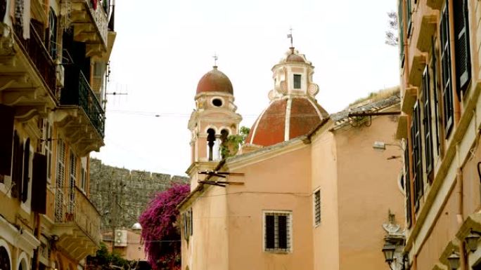 克尔基拉市的建筑。科孚岛天主教大教堂圆顶。希腊。4K