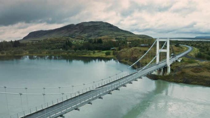 冰岛约库尔萨隆的约库尔萨河上的桥