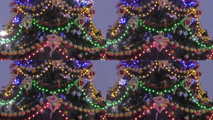 圣诞树上的五彩灯
