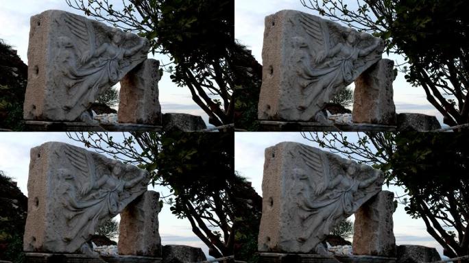土耳其塞尔丘克以弗所古城胜利女神耐克的著名石刻雕像