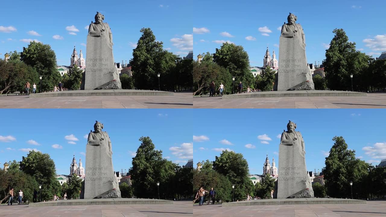 莫斯科卡尔·马克思纪念碑，夏日。