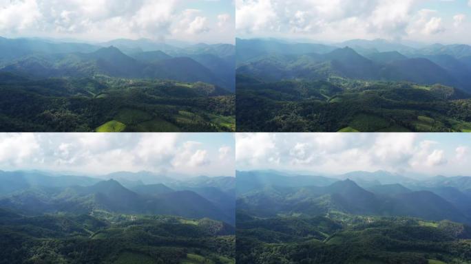 泰国的山脉泰国的山脉云景