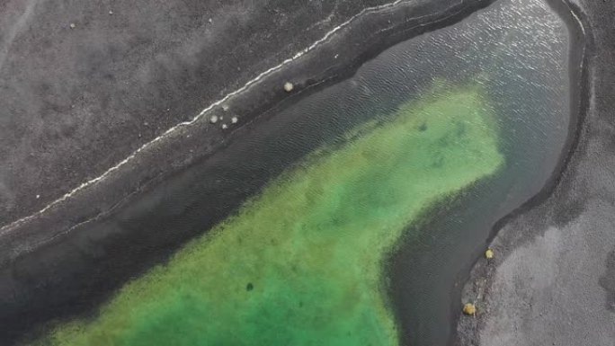 绿色火山湖。加那利群岛。