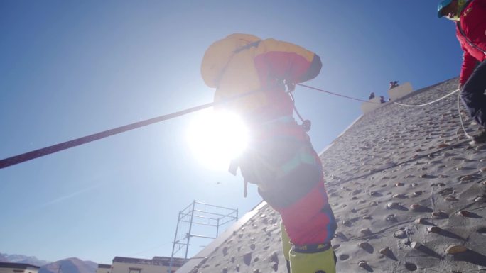 旅行 勇气 挑战 攀岩积极的生活方式登山