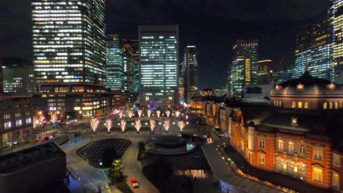 晚上的东京站步行街亮化
