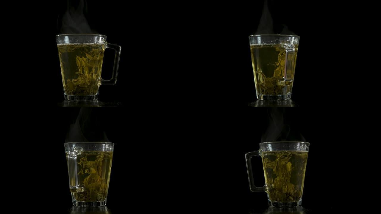 茶叶放在透明的杯子里。