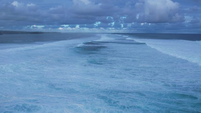 【4K航拍】海浪波涛汹涌大海翻滚唯美浪花