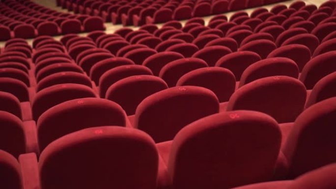 空剧院的红色椅子现场观众球场观众观众欢呼