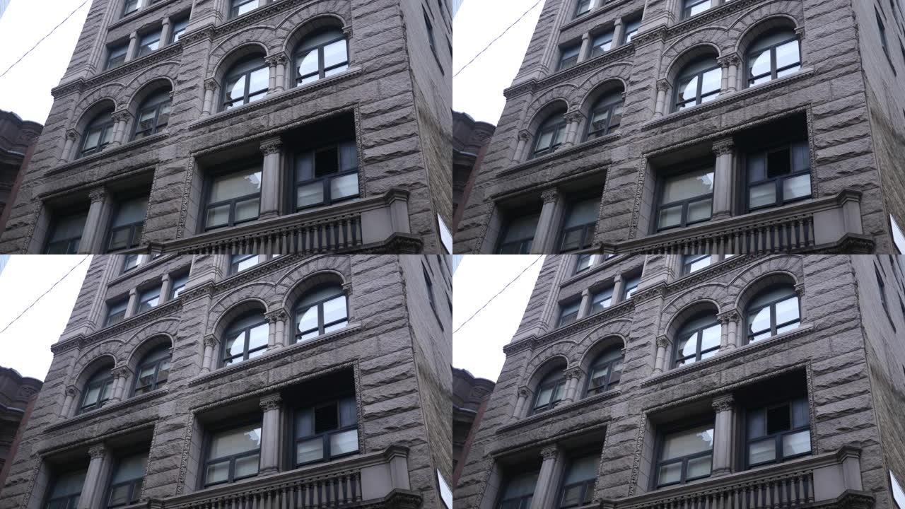市区阴天办公楼二层窗户的拍摄
