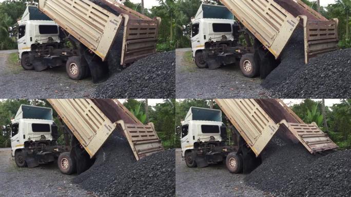 自卸车卸土大卡车倒煤堆