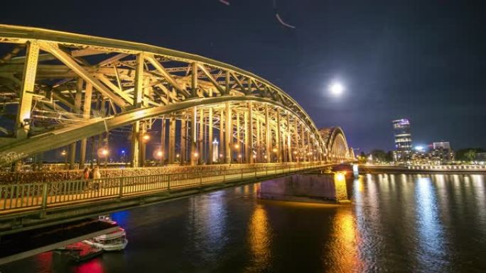 4k夜间延时: 德国科隆霍亨索伦大桥