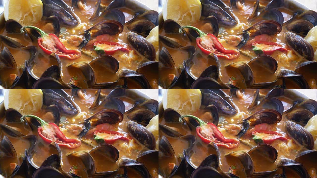 美味地中海海鲜汤搭配多种混合