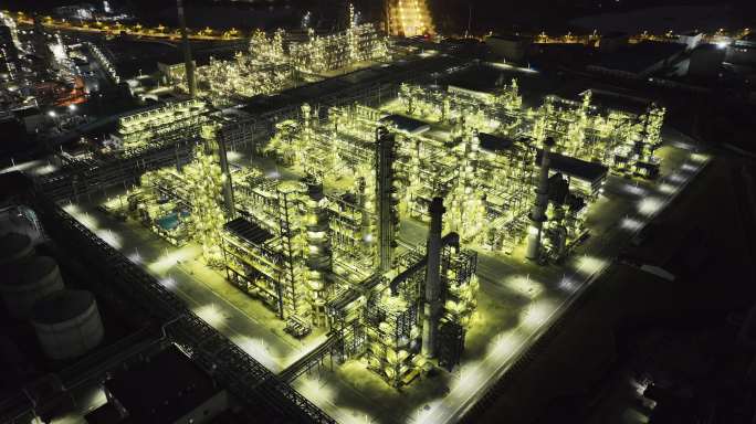 工业，化工园，炼油厂夜景航拍