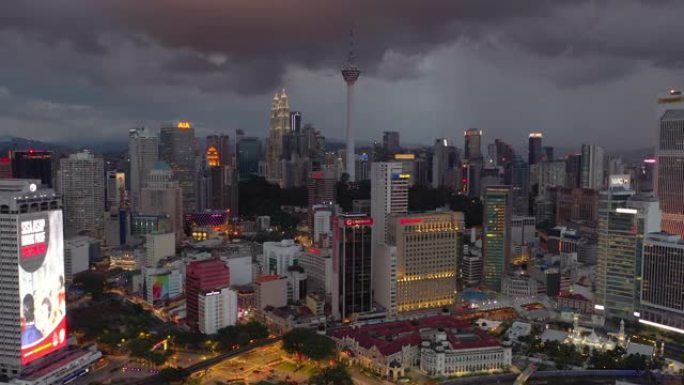 暮光照明吉隆坡市中心风暴天空航空全景4k马来西亚