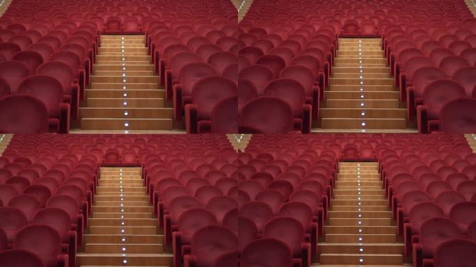 带红色椅子的空剧院