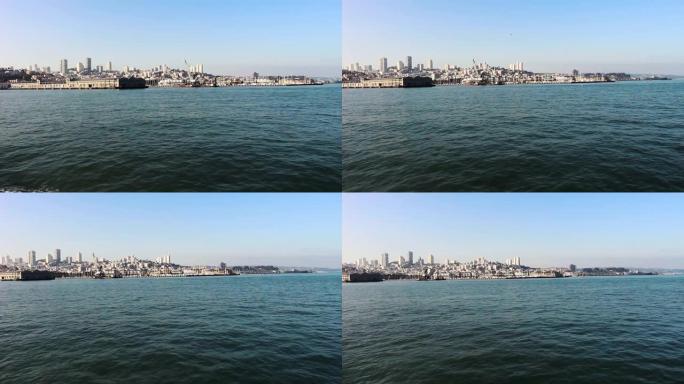 从船上经过的整个旧金山