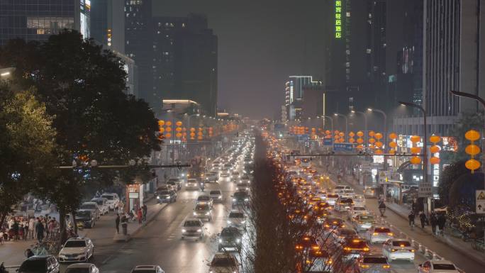 夜晚城市车流