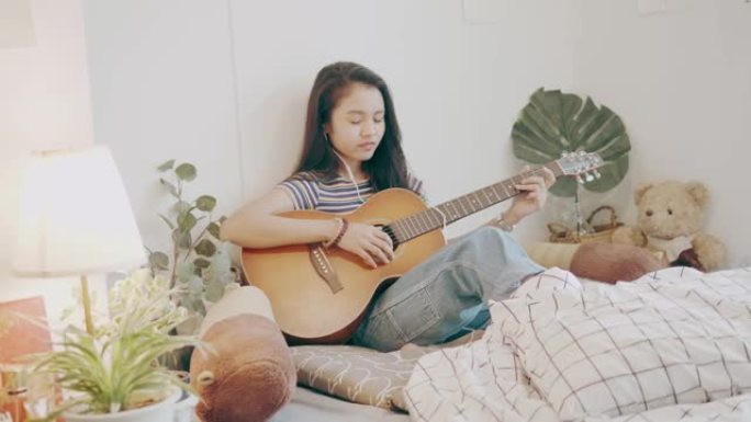 年轻歌手艺术家与她的民间音乐放松时间-股票视频