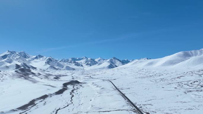 新疆塔县红其拉甫口岸G314雪山之路航拍