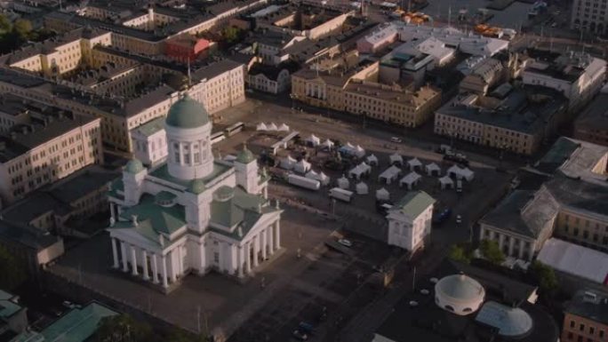 赫尔辛基大教堂的航拍画面