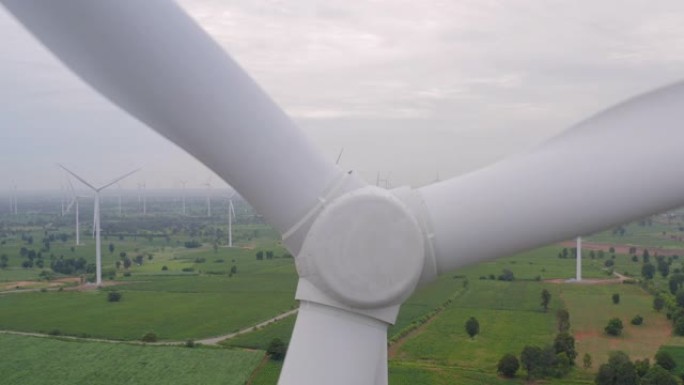 早晨从空中看风力涡轮机-可持续发展，环境友好，可再生能源概念。