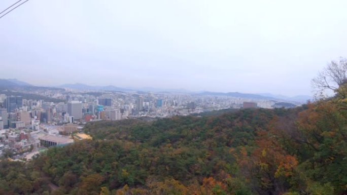 韩国N首尔塔缆车上的城市景观场景
