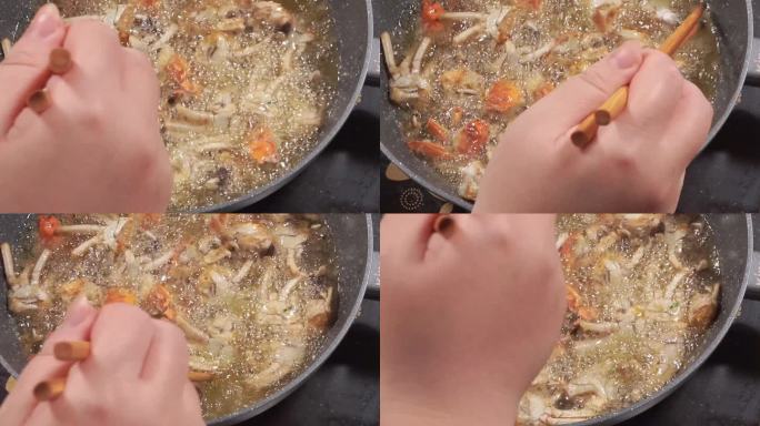 螃蟹裹淀粉下油锅炸香辣蟹炸大闸蟹 (5)