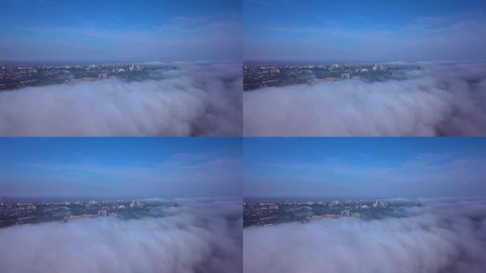 城市中非常浓雾的鸟瞰图