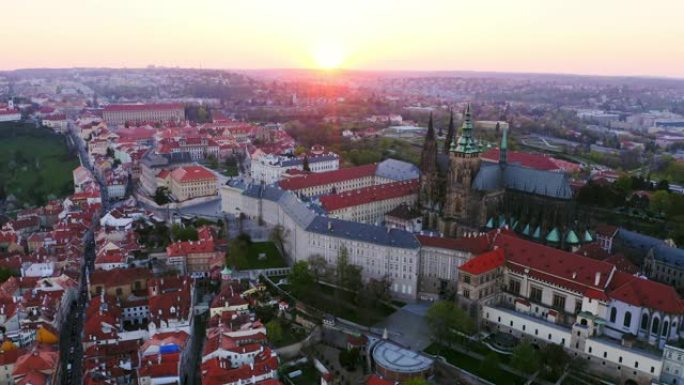 日落时布拉格上空的鸟瞰图