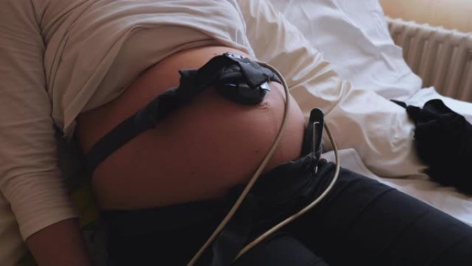 妊娠最后三个月妇女的胎儿监测带