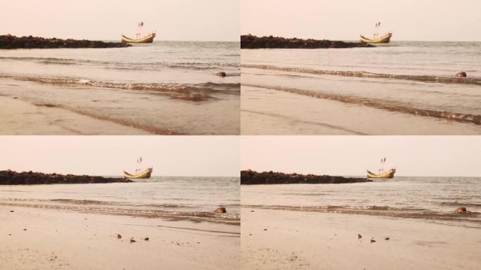 海边放松水浪。海滩水浪船愈合。