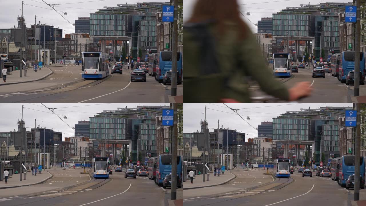 多云阿姆斯特丹城市火车站中心交通街慢动作全景4k荷兰