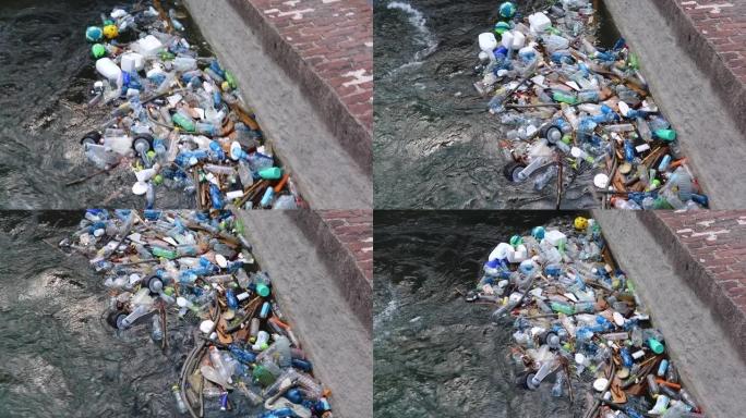 运河中的塑料