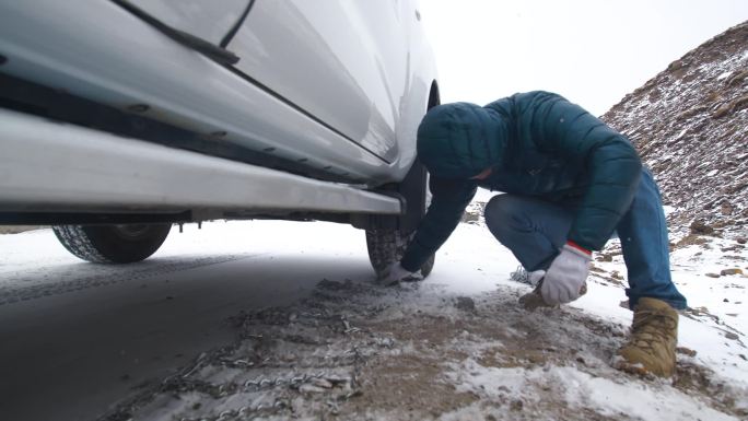 下雪封路 堵车 山区 冬季 寒冷冰天雪地