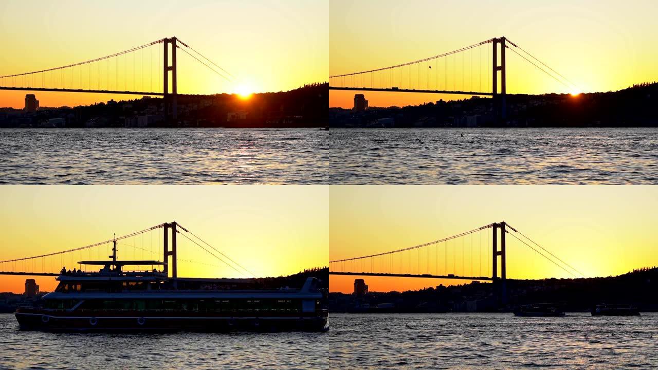 博斯普鲁斯海峡-7月15日烈士桥-伊斯坦布尔的时间流逝