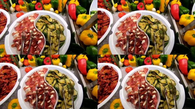 在餐厅和自助咖啡厅享用早餐。