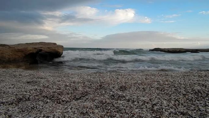 里海的贝壳海岸。