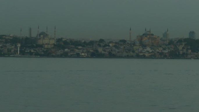 早晨阴霾中的伊斯坦布尔著名景点