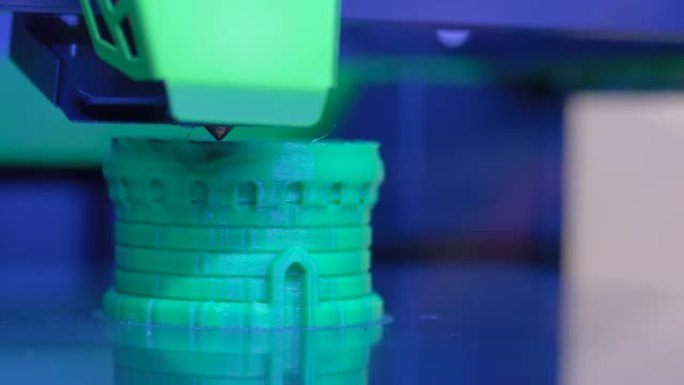 3D打印机打印塑料模型在工厂，展览-近距离