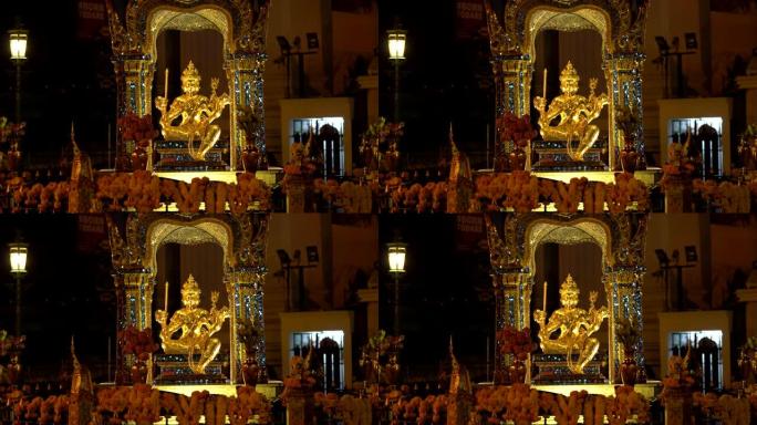 曼谷午夜的印度教神梵天雕像