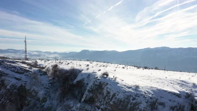 天空接触山的地方雪景素材冰天雪地冬天景色